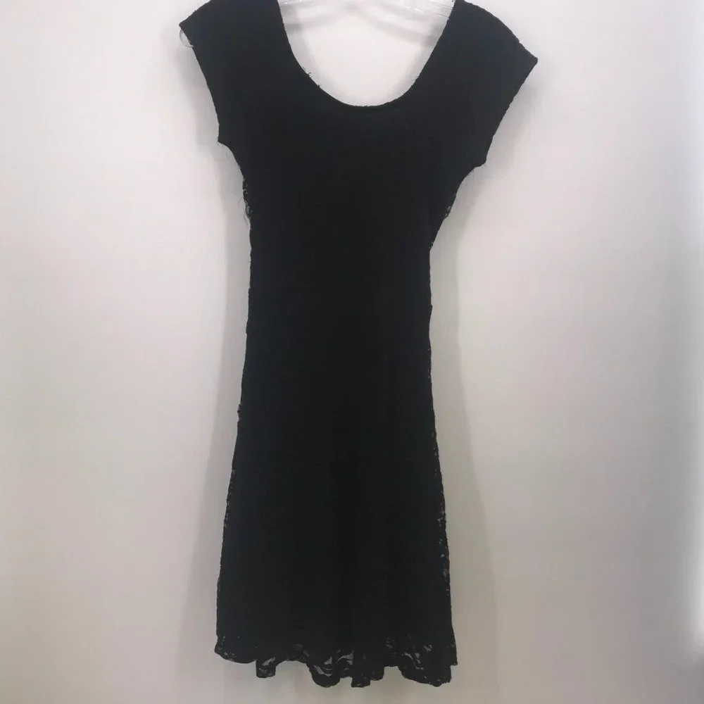 RUE21 MID BLACK LACE DRESS OPEN BACK